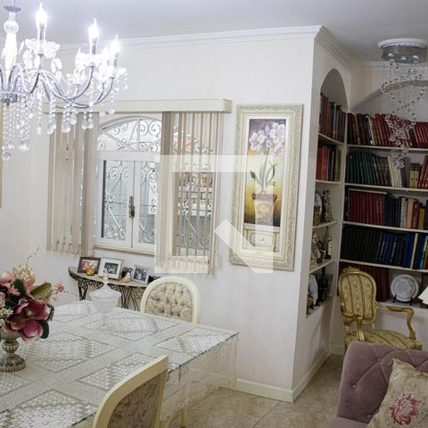 Casa à venda com 406m², 6 quartos e 3 vagas Casa à venda com 406m², 6 quartos e 3 vagasSala de jantar