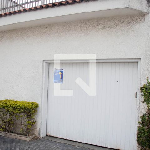 Casa à venda com 406m², 6 quartos e 3 vagas Casa à venda com 406m², 6 quartos e 3 vagasportão 2 casa
