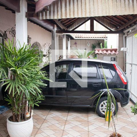 Casa à venda com 406m², 6 quartos e 3 vagas Casa à venda com 406m², 6 quartos e 3 vagasGaragem