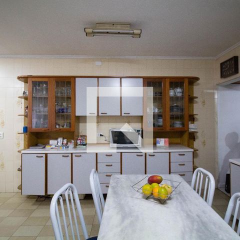 Casa à venda com 255m², 4 quartos e 2 vagasCozinha