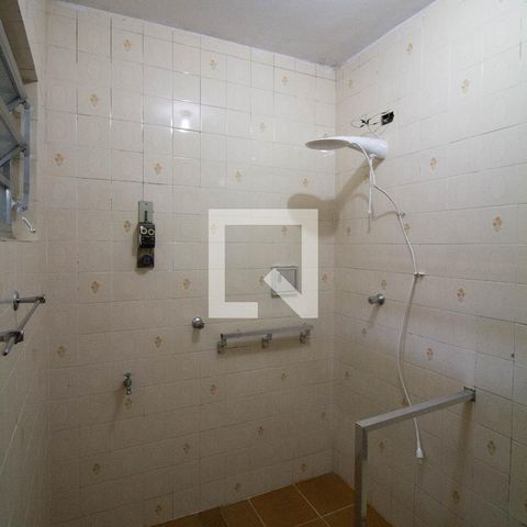 Casa à venda com 255m², 4 quartos e 2 vagasBanheiro