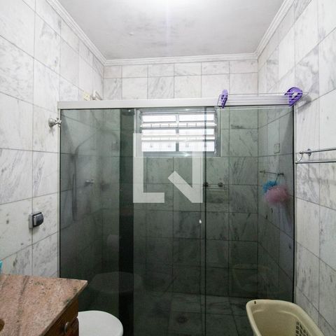 Casa à venda com 255m², 4 quartos e 2 vagasBanheiro 2