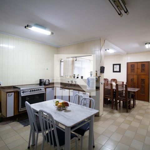 Casa à venda com 255m², 4 quartos e 2 vagasCozinha