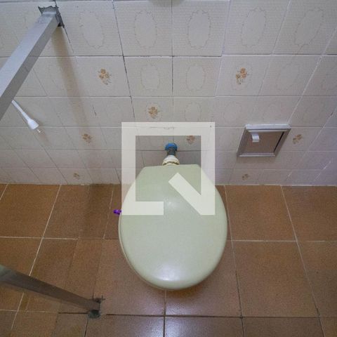 Casa à venda com 255m², 4 quartos e 2 vagasBanheiro