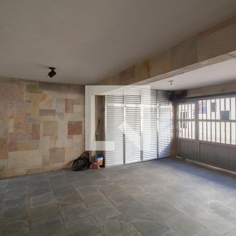 Casa à venda com 255m², 4 quartos e 2 vagasGaragem