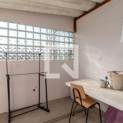 Casa à venda com 170m², 3 quartos e 2 vagasÁrea de Serviço