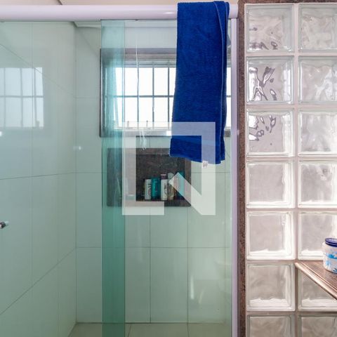 Casa à venda com 170m², 3 quartos e 2 vagasBanheiro 1