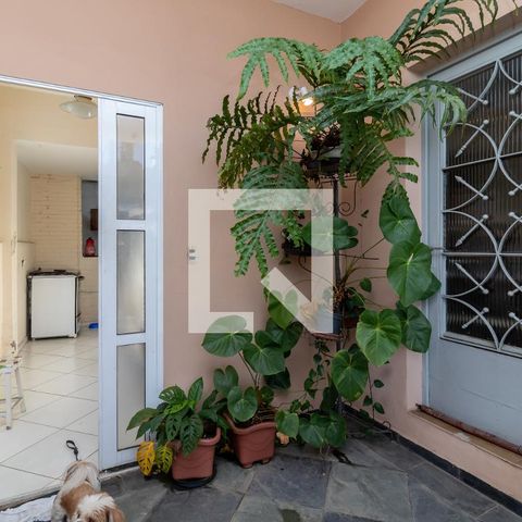 Casa à venda com 170m², 3 quartos e 2 vagasEntrada