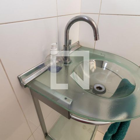 Casa à venda com 170m², 3 quartos e 2 vagasBanheiro 2