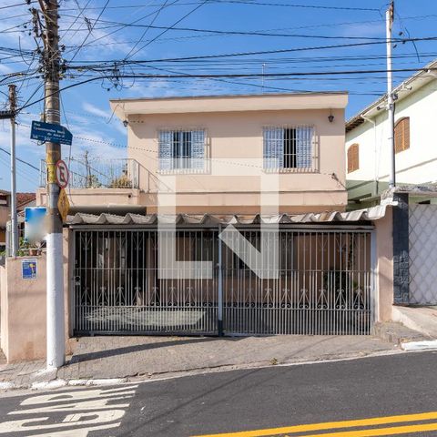 Casa à venda com 170m², 3 quartos e 2 vagasFachada