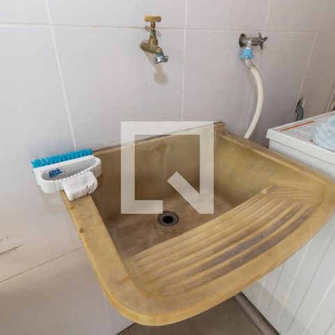Casa à venda com 170m², 3 quartos e 2 vagasÁrea de Serviço