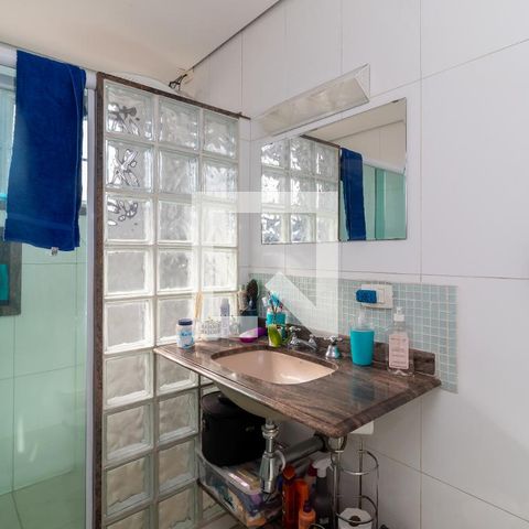 Casa à venda com 170m², 3 quartos e 2 vagasBanheiro 1