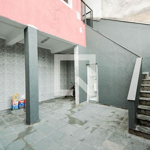 Casa à venda com 218m², 4 quartos e 3 vagasQuintal com Área de Churrasco 