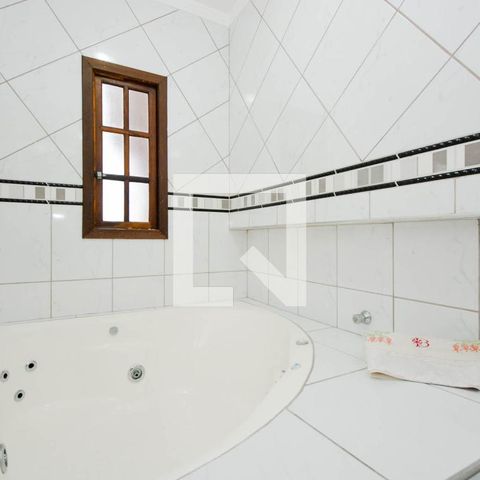 Casa à venda com 218m², 4 quartos e 3 vagasBanheiro da Suíte