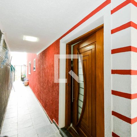 Casa à venda com 218m², 4 quartos e 3 vagasCorredor de Entrada 