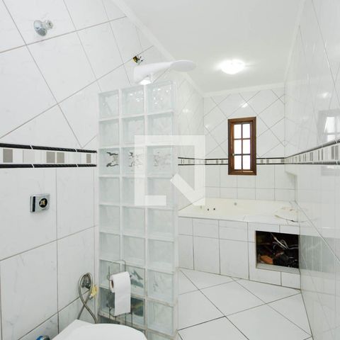 Casa à venda com 218m², 4 quartos e 3 vagasBanheiro da Suíte