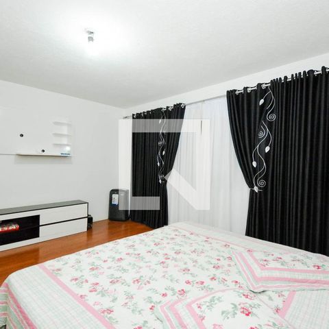 Casa à venda com 218m², 4 quartos e 3 vagasQuarto 3 - Suíte
