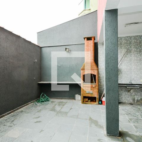 Casa à venda com 218m², 4 quartos e 3 vagasQuintal com Área de Churrasco 