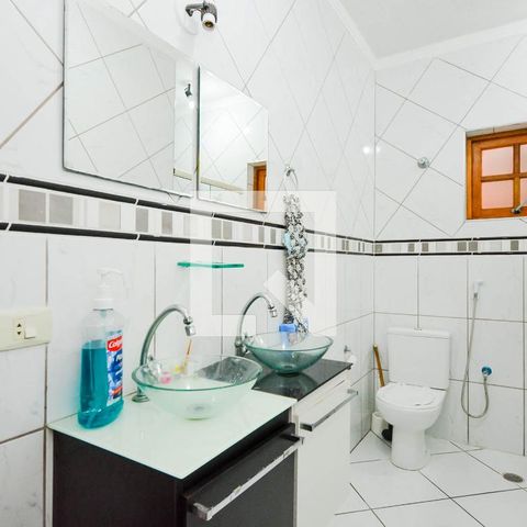 Casa à venda com 218m², 4 quartos e 3 vagasBanheiro Social