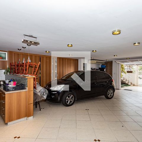 Casa para alugar com 223m², 3 quartos e 4 vagas Casa para alugar com 223m², 3 quartos e 4 vagasGaragem