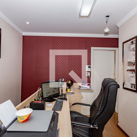 Casa para alugar com 223m², 3 quartos e 4 vagas Casa para alugar com 223m², 3 quartos e 4 vagasEscritorio corredor