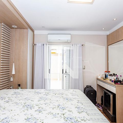 Casa para alugar com 223m², 3 quartos e 4 vagas Casa para alugar com 223m², 3 quartos e 4 vagasSuite