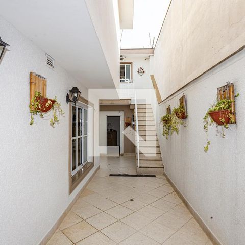 Casa para alugar com 223m², 3 quartos e 4 vagas Casa para alugar com 223m², 3 quartos e 4 vagasQuintal