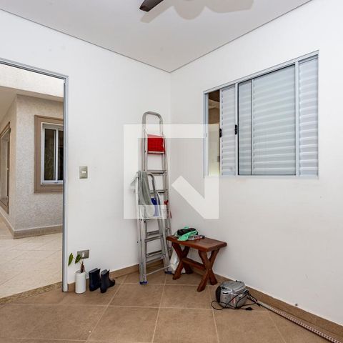 Casa para alugar com 223m², 3 quartos e 4 vagas Casa para alugar com 223m², 3 quartos e 4 vagasQuato edicola