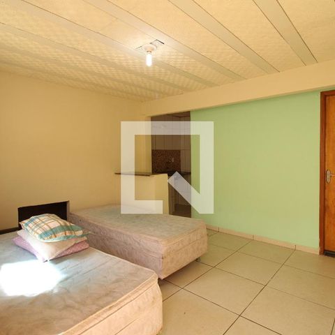 Casa para alugar com 48m², 1 quarto e sem vagaSala