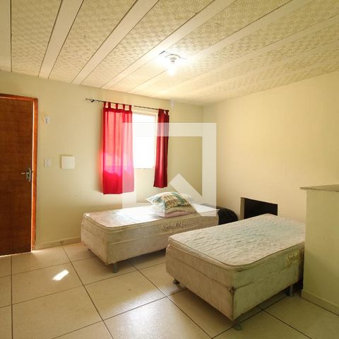 Casa para alugar com 48m², 1 quarto e sem vagaSala