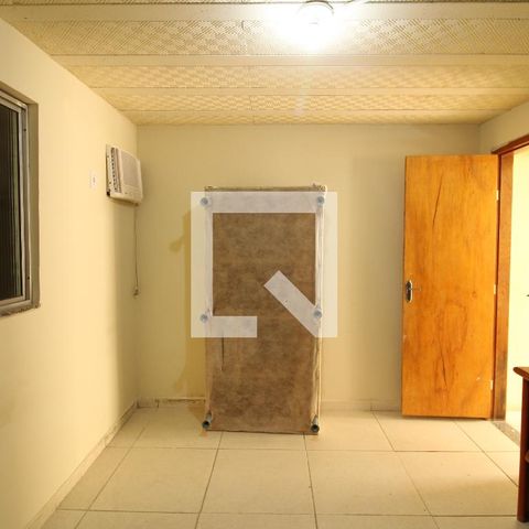 Casa para alugar com 48m², 1 quarto e sem vagaQuarto