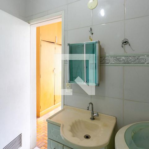 Apartamento à venda com 40m², 1 quarto e sem vagaBanheiro da Suíte