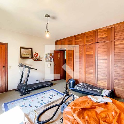 Casa à venda com 500m², 4 quartos e 5 vagas Casa à venda com 500m², 4 quartos e 5 vagasQuarto 3
