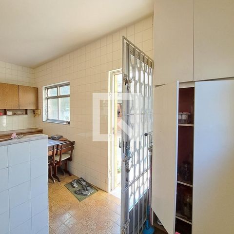 Casa à venda com 90m², 4 quartos e 2 vagasÁrea de Serviço