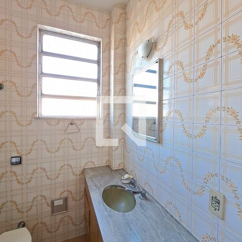 Casa à venda com 90m², 4 quartos e 2 vagasBanheiro 1