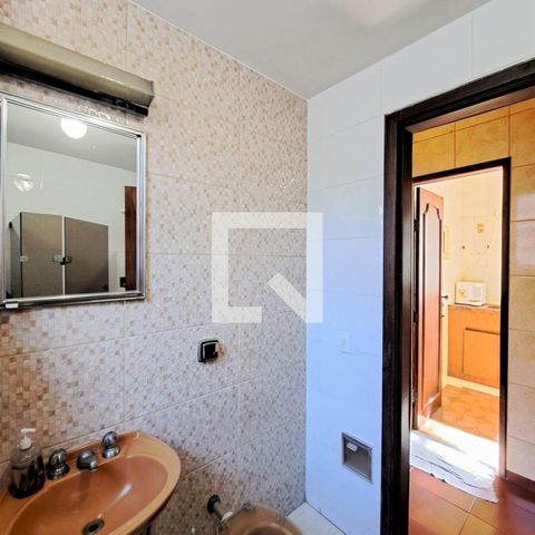 Casa à venda com 90m², 4 quartos e 2 vagasBanheiro 2