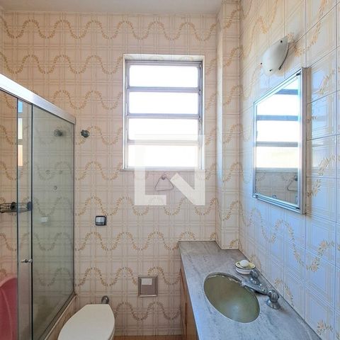 Casa à venda com 90m², 4 quartos e 2 vagasBanheiro 1