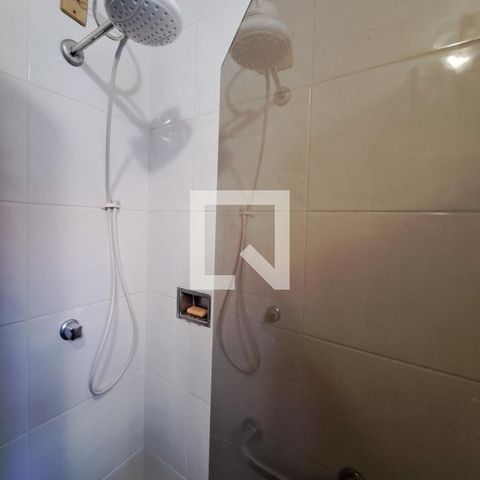Casa à venda com 90m², 4 quartos e 2 vagasBanheiro 2