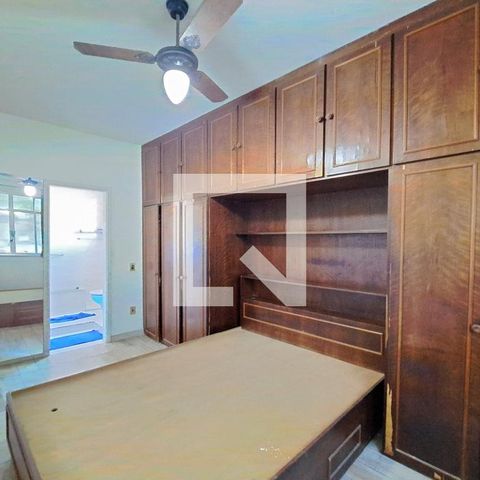 Casa à venda com 90m², 4 quartos e 2 vagasQuarto 2 - Suíte