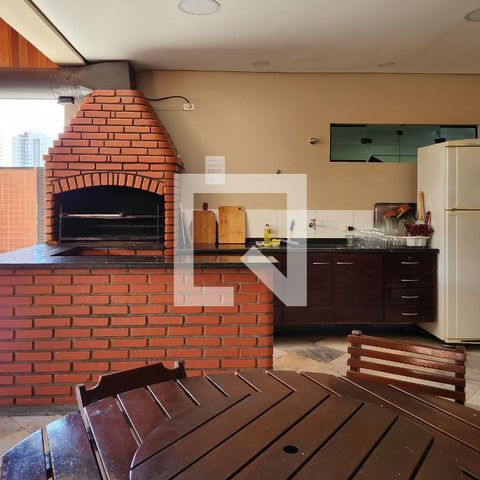 Apartamento à venda com 125m², 4 quartos e 2 vagasChurrasqueira