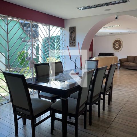 Casa para alugar com 492m², 3 quartos e 5 vagassala jantar