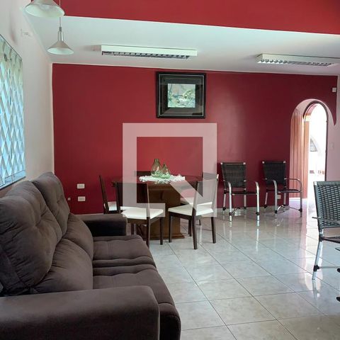 Casa para alugar com 492m², 3 quartos e 5 vagassala 2