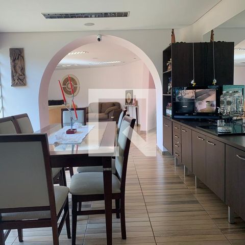 Casa para alugar com 492m², 3 quartos e 5 vagassala jantar