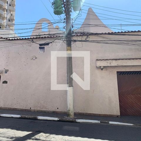 Casa para alugar com 492m², 3 quartos e 5 vagasFachada