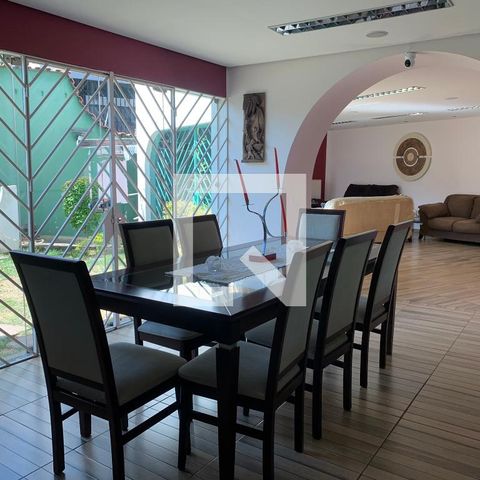 Casa para alugar com 492m², 3 quartos e 5 vagassala jantar