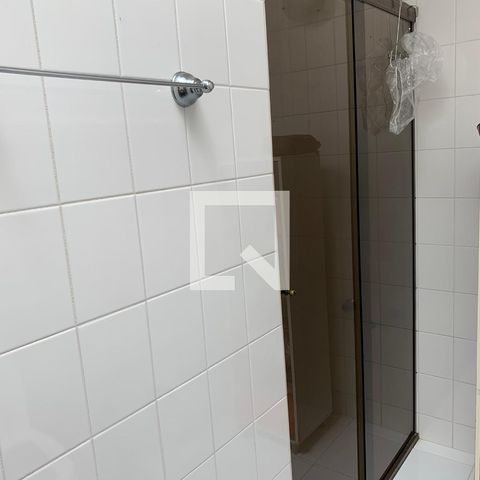 Casa para alugar com 492m², 3 quartos e 5 vagasBanheiro