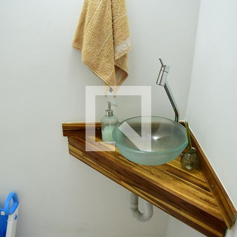 Casa de condomínio para alugar com 90m², 3 quartos e 2 vagasLavabo