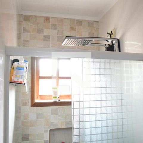 Casa de condomínio para alugar com 90m², 3 quartos e 2 vagasBanheiro da Suíte