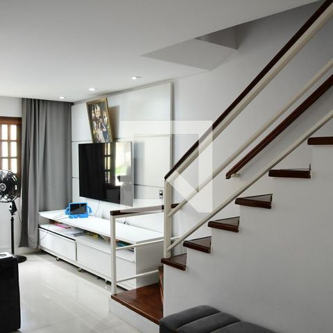Casa de condomínio para alugar com 90m², 3 quartos e 2 vagasSala