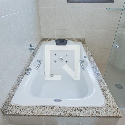 Apartamento para alugar com 136m², 3 quartos e 2 vagasBanheiro suite